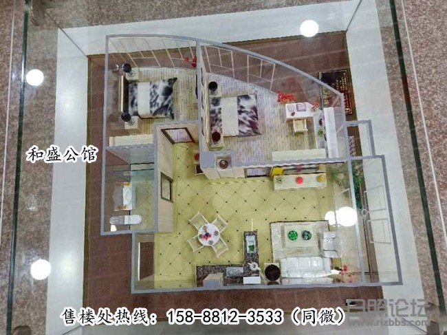 19131295_m_副本.jpg