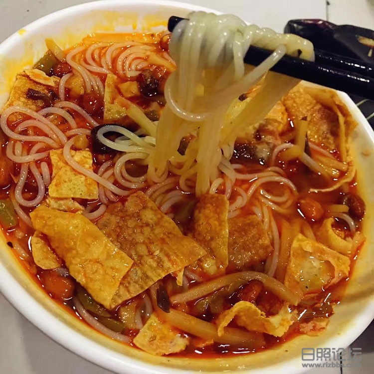 螺蛳粉2.jpg